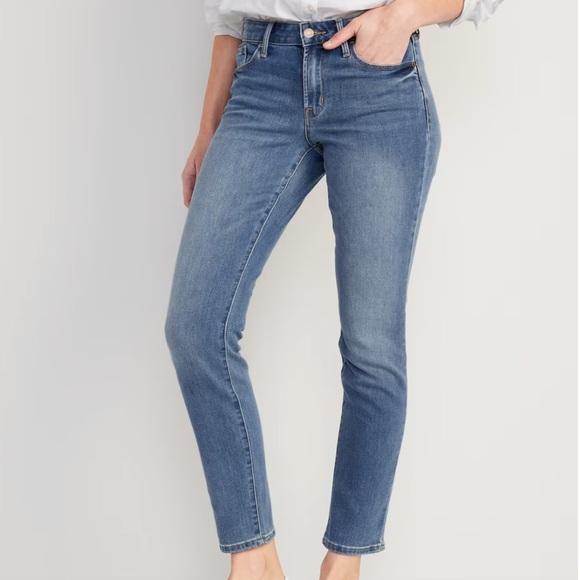 Old Navy Denim - Old Navy | Mid Rise Power Slim Straight Jeans Size 4 Petite